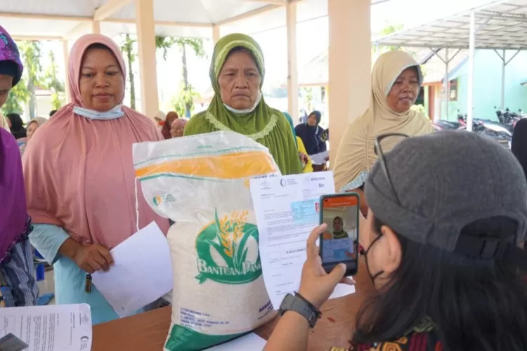 Bapanas Akan Salurkan 180 Ribu Ton Beras Bansos Selama Dua Bulan, Prioritaskan Papua, Maluku, dan Wilayah Perkotaan