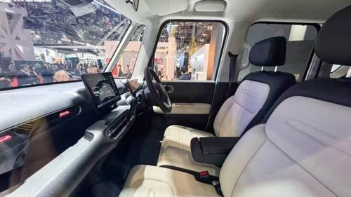 Interior Kei Car BYD Terungkap Siap Meluncur Di Pasar Jepang Juni 2026