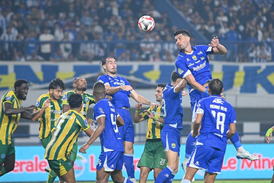 Gol Dramatis Menit Akhir Antar Persib Kembali Puncaki Klasemen BRI Super League