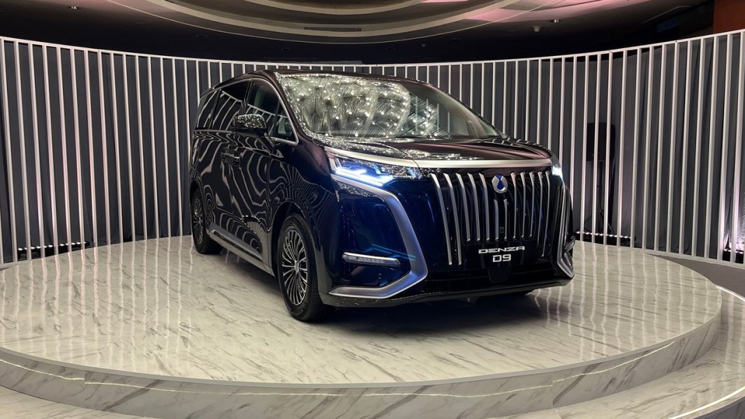 Mobil Listrik BYD Denza D9 Jadi MPV Keluarga Mewah Harga di Bawah Rp1 Miliar
