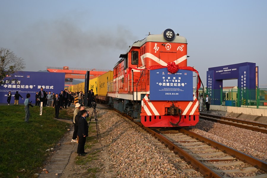 Terminal Kereta Api Otomatis China, Solusi Logistik Masa Depan