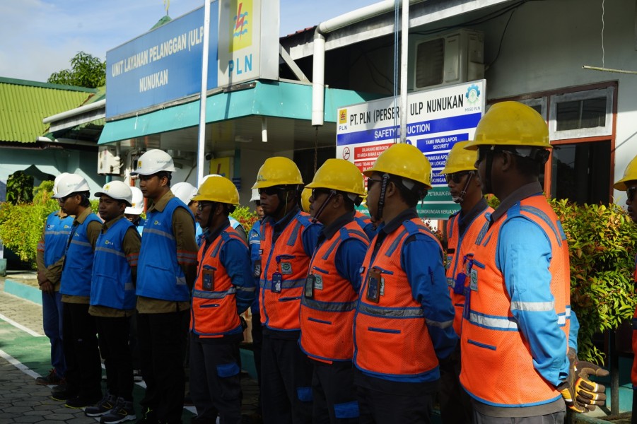 Penguatan Infrastruktur Distribusi Terus Dilakukan Untuk Menjamin Keandalan Listrik Selama Nataru Bersama GM PLN UID Kaltimra Muchamad Chaliq Fadli