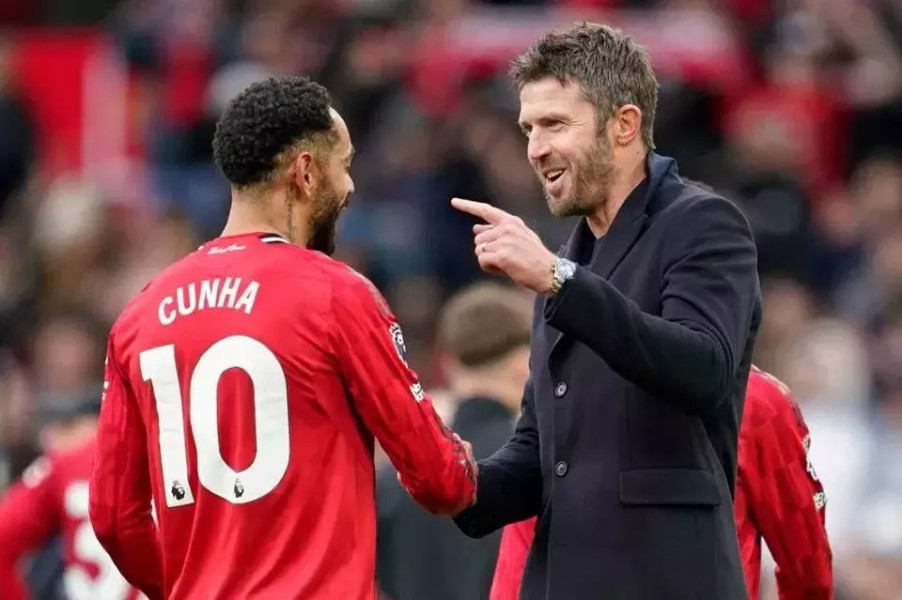 Michael Carrick Sulap Manchester United Tembus Empat Besar Klasemen Liga Inggris