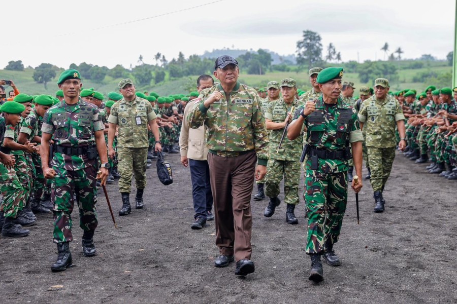 Kesiapan Tempur Yonif TP 875 SYP di NTB Diperiksa Langsung Oleh Menhan Sjafrie