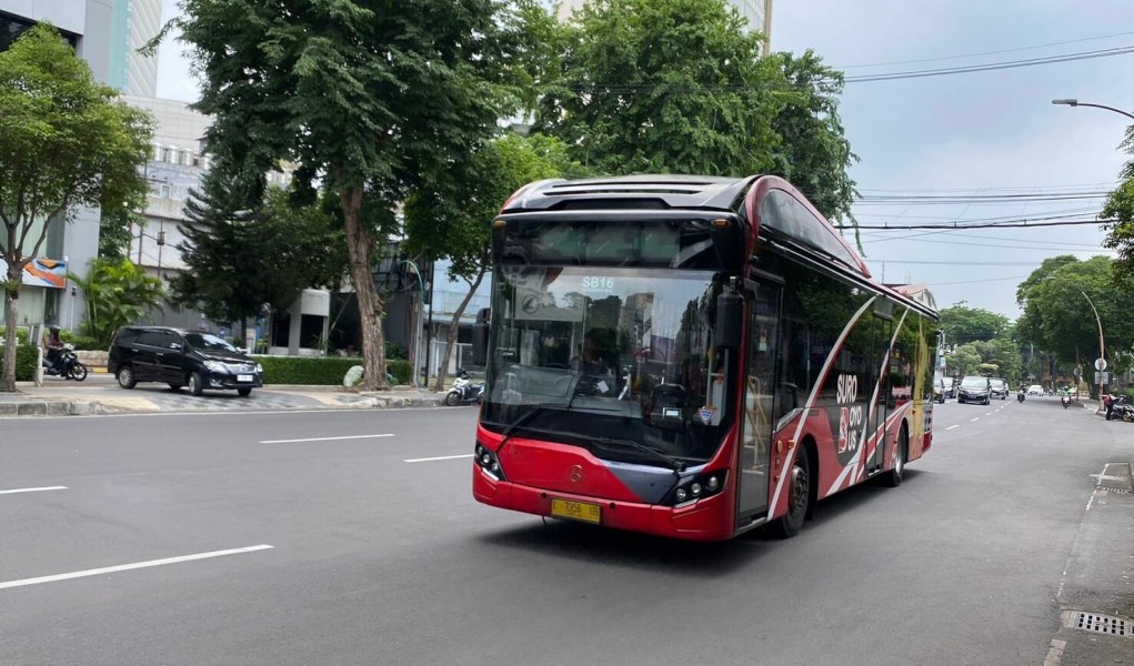 Perda Transportasi Umum Jadi Solusi Atasi Kemacetan Panjang Di Kota Surabaya