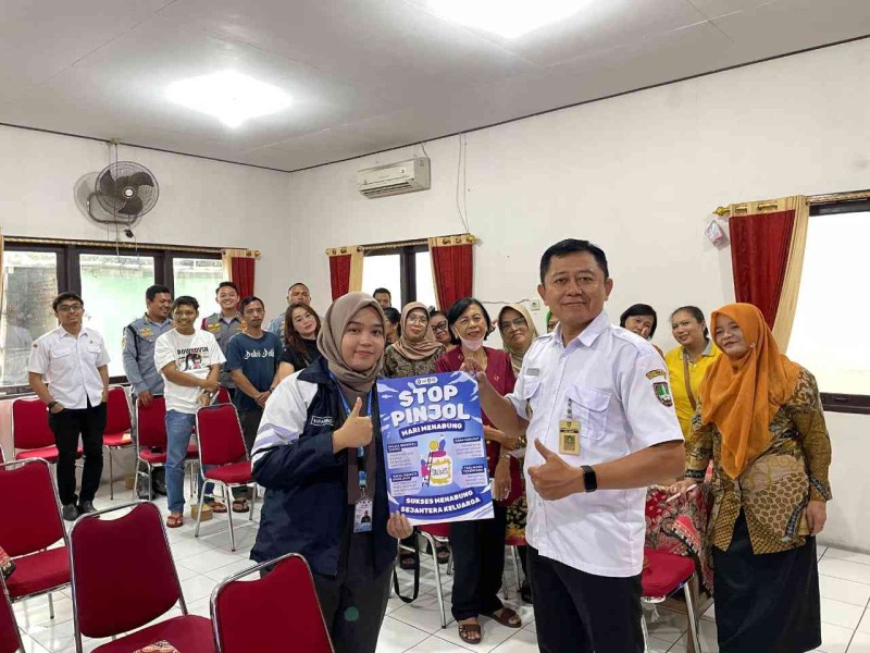 Edukasi Warga Surakarta: Bahaya Pinjaman Online Ilegal dan Pentingnya Menabung