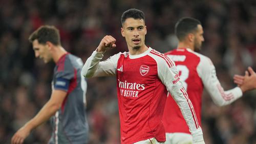 Gabriel Martinelli Lolos Sanksi FA Usai Insiden Dorong Wasit Kontroversial