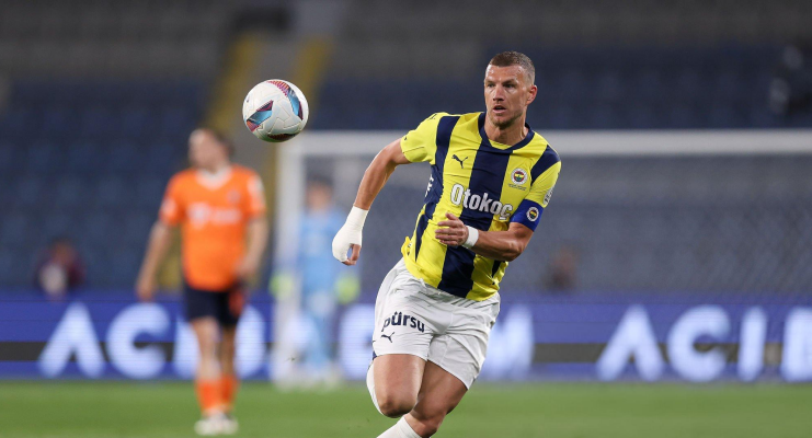 Edin Dzeko Kembali ke Liga Italia Perkuat Fiorentina