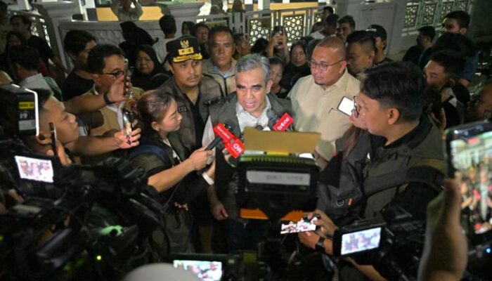 Ketua MPR Tinjau Lokasi Bencana Sumbar Salurkan Bantuan