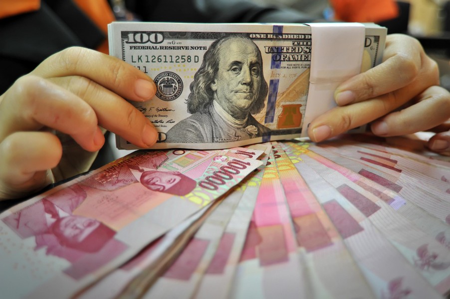 Rupiah Menguat di Tengah Melemahnya Dolar AS: Pembaruan Kurs Bank Terbesar di Indonesia