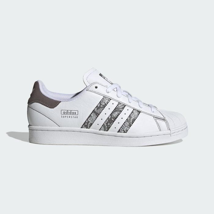 5 Model Adidas Superstar Keren dan Cara Merawatnya