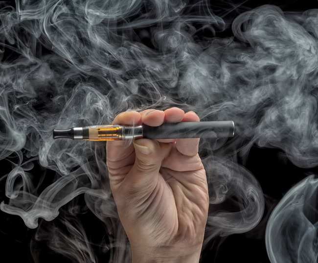 Dokter Peringatkan Bahaya Vape Bagi Kesehatan Paru