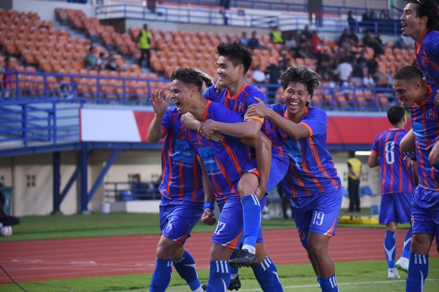 Sepak Bola Indonesia Bikin Pelatih Port FC Terpukau