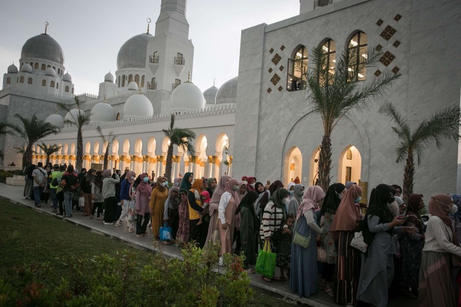 Masjid Sheikh Zayed Solo Siapkan Ribuan Takjil dan Hiburan Menarik Selama Ramadan 1446 H