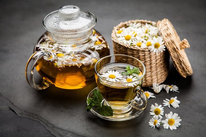 5 Jenis Minuman Rileks Alami untuk Redakan Stres Sehari-hari