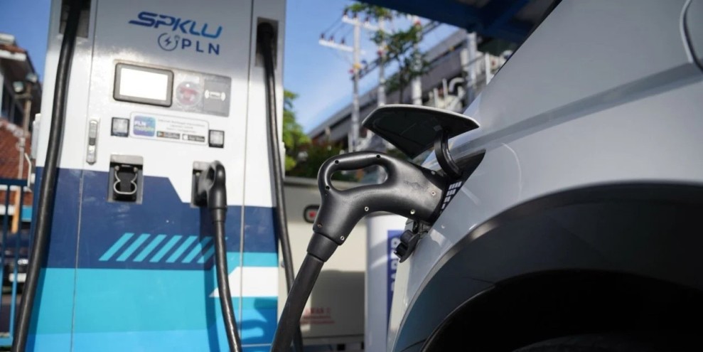 PLN Siapkan Ribuan SPKLU Sumatera, Jawa, Bali Hadapi Mudik Lebaran 2026