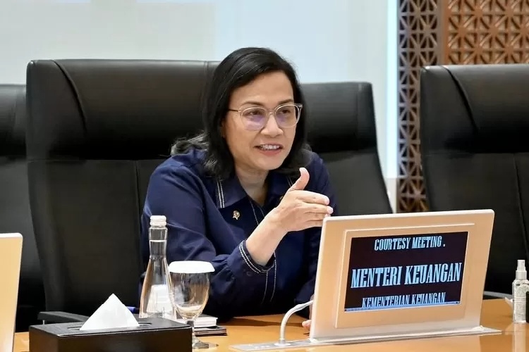 Sri Mulyani Pastikan Pencairan Gaji ke-13 ASN, TNI/Polri, dan Pensiunan dengan Anggaran Rp49,3 Triliun untuk Dukung Stabilitas Ekonomi Nasional
