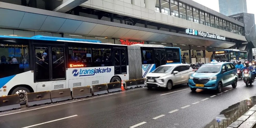 Transjakarta Rayakan Ulang Tahun ke-12, Tarif Rp12 untuk Para Penumpang
