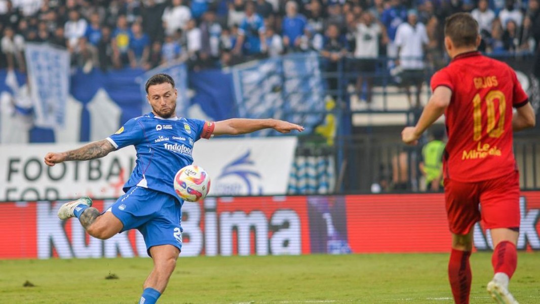 Persib Bandung Siap Tempur Hadapi Persija Jakarta di Duel Panas GBLA