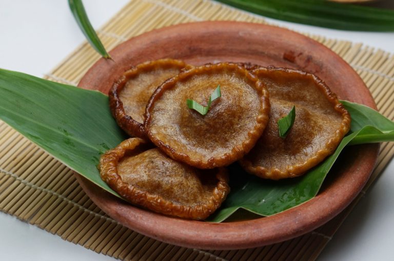 Kue Cucur Ringgit, Jajanan Manis Khas Seluma yang Melegenda