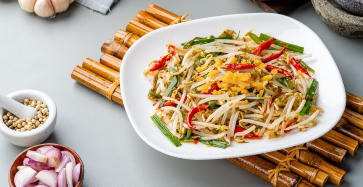 Rekomendasi 10 Menu Sahur Hemat Anak Kost Mudah Dibuat Sendiri