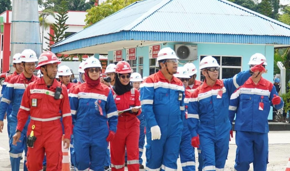 Dewan Komisaris Pertamina Kunjungi Satgas Nataru RU VII Kasim: Komitmen dan Strategi Pengamanan Pasokan Energi