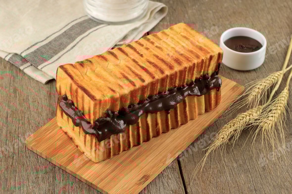 5 Roti Bakar Legendaris di Bandung yang Tetap Eksis Puluhan Tahun dan Selalu Diburu