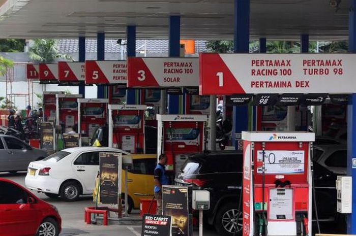 Pemerintah Tahan Harga BBM Subsidi Gunakan Tiga Bantalan Anggaran Hingga Akhir Tahun