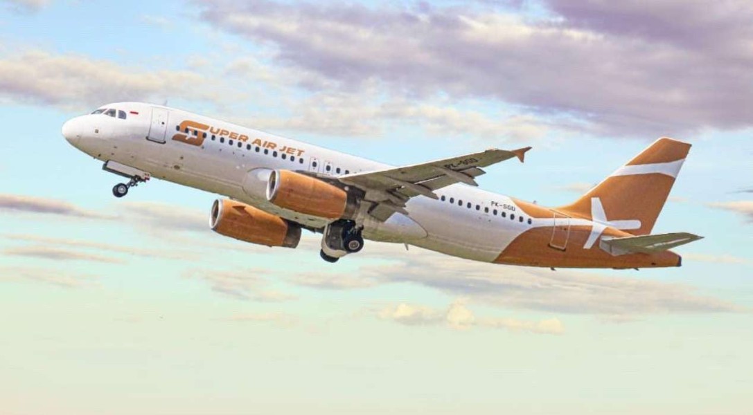 Super Air Jet Resmi Terbang Perdana Jakarta-Kupang-Jakarta
