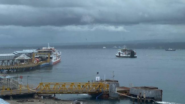 Pelabuhan Gilimanuk Siaga Atasi Cuaca Ekstrem Selat