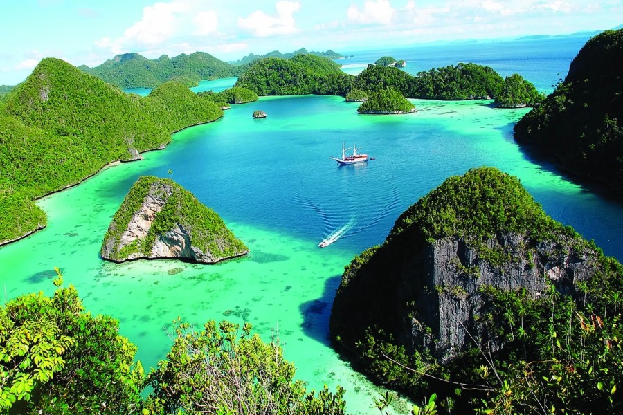 Transformasi Wisata Bahari Indonesia Kolaborasi Strategis Demi Menjaga Keberlanjutan Ekosistem Laut