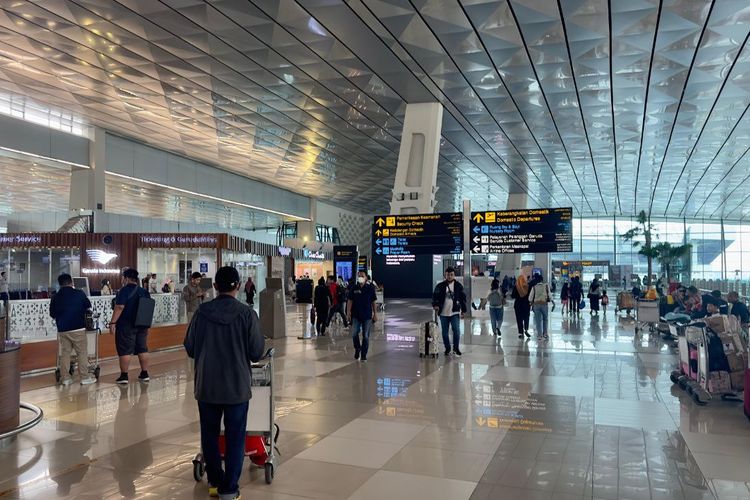Penerbangan ke Soetta Dimulai Awal Agustus