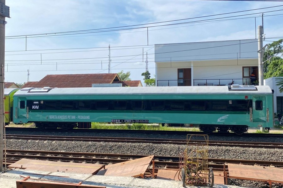 KAI Commuter Luncurkan Kereta Khusus untuk Petani dan Pedagang