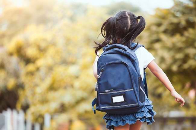 Berat Tas Sekolah Ideal Anak, Ini Batas Aman Menurut Ahli