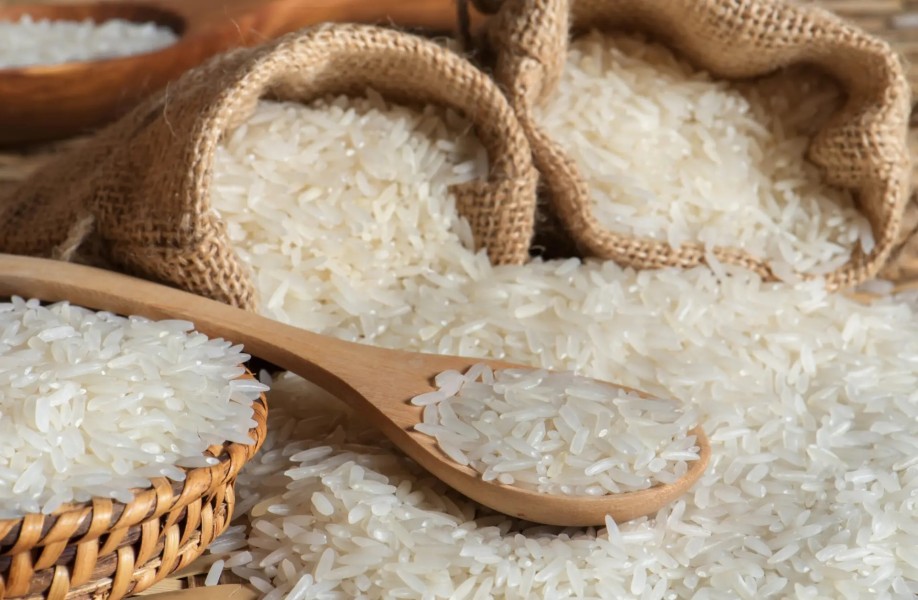 Harga Beras Premium dan Medium Masih Melebihi HET Nasional