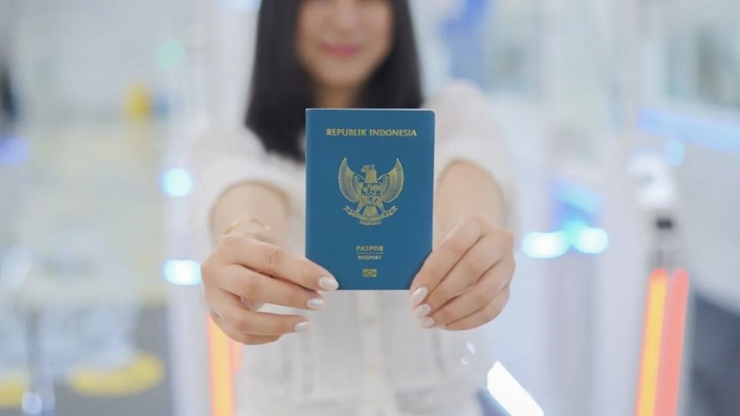 Paspor Elektronik Indonesia Dilengkapi Fitur Fluorescent untuk Keamanan Global