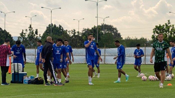 Persib Bandung Maksimalkan Fisik Pemain Jelang Laga PSBS