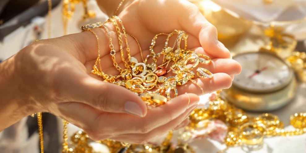 Emas Perhiasan Stabil di Pasaran, Mendorong Peningkatan Transaksi Konsumen