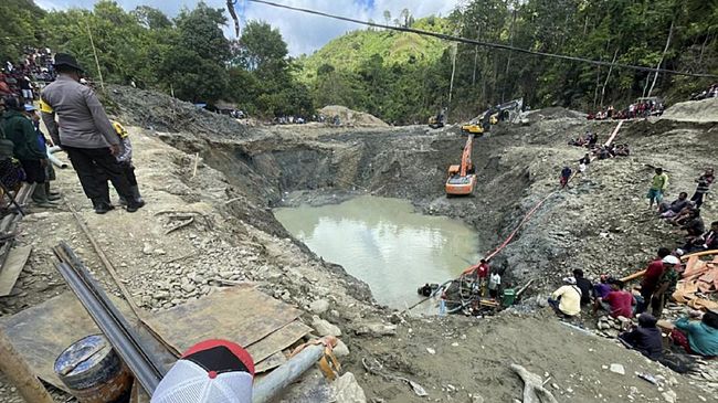 Warga Manggarai Barat Tuding Perusahaan Tambang Ilegal Gunakan Perbaikan Infrastruktur untuk Bungkam Protes