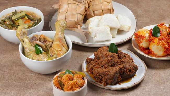 Menu Wajib Lebaran Favorit Keluarga Indonesia Dari Opor Ayam Hingga Kue Kering