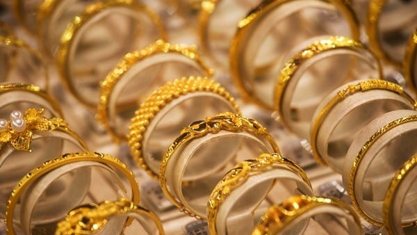 Update Harga Emas Perhiasan Terbaru Hari Ini, Tren Naik Tipis November 2025