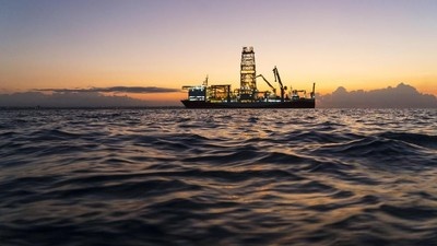 Harga Minyak Dunia Stabil Meski Risiko Pasokan Masih Ada