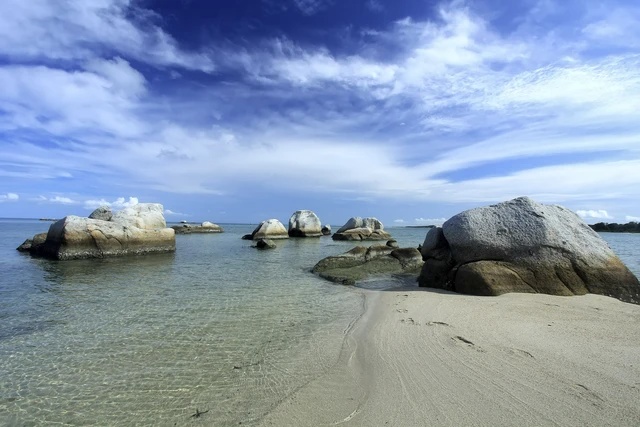 3 Destinasi Wisata Belitung yang Jarang Diketahui Tapi Bikin Ketagihan