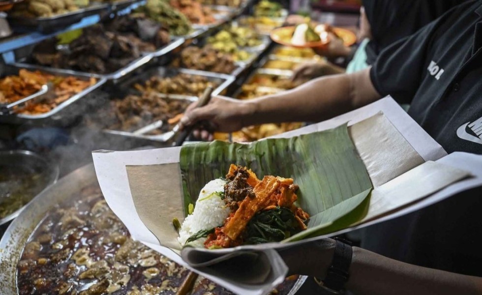 Daftar  7 Tempat Makan Nasi Padang Paling Populer di Kota Depok