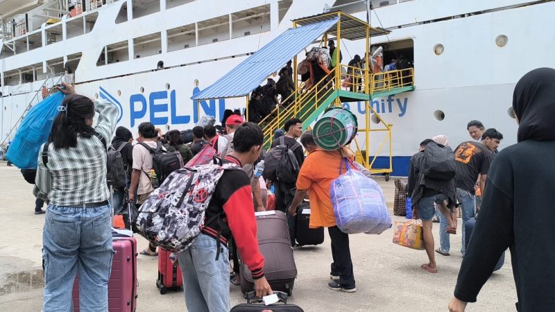Lonjakan Pemudik di Pelabuhan Sei Kolak: Kapal Pelni Jadi Pilihan Utama karena Harga Terjangkau
