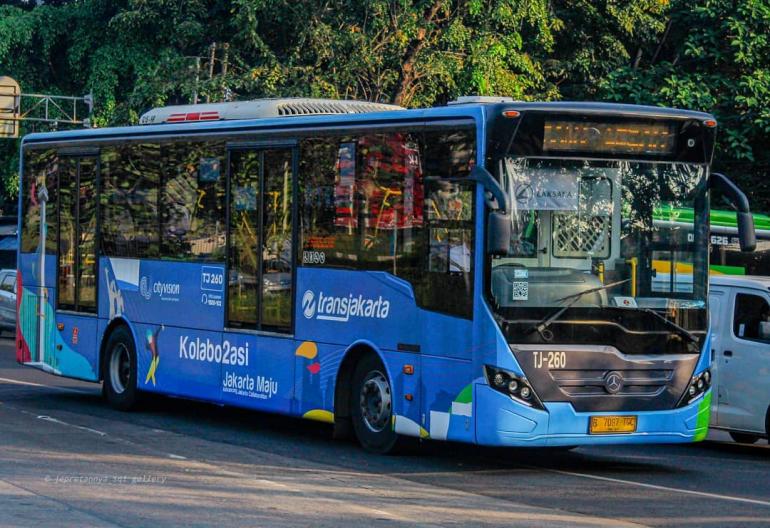 Transportasi Umum Rabu, Gubernur Patuh, ASN Lalai