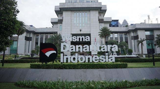 Danantara Stop Bonus Komisaris BUMN, Hemat Rp8 Triliun