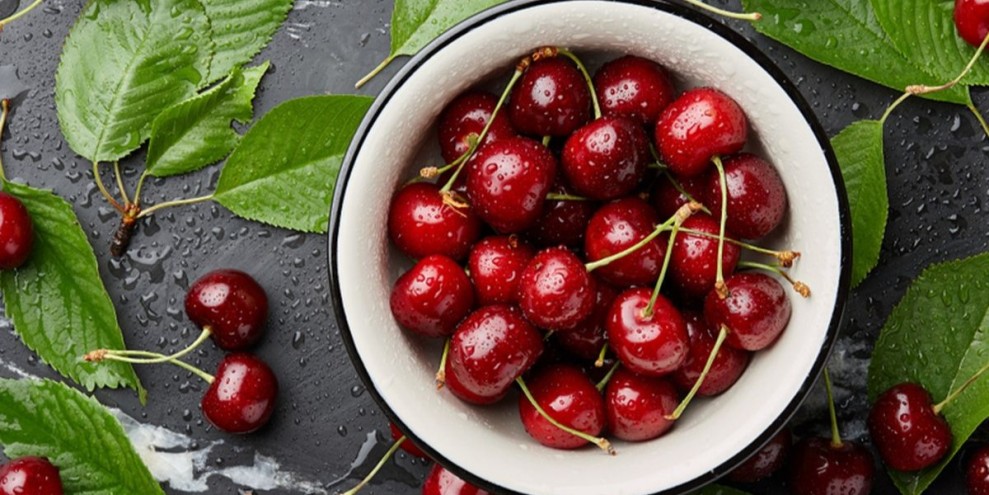 5 Buah Sehat yang Ampuh Membantu Menurunkan Kadar Asam Urat di Tubuh