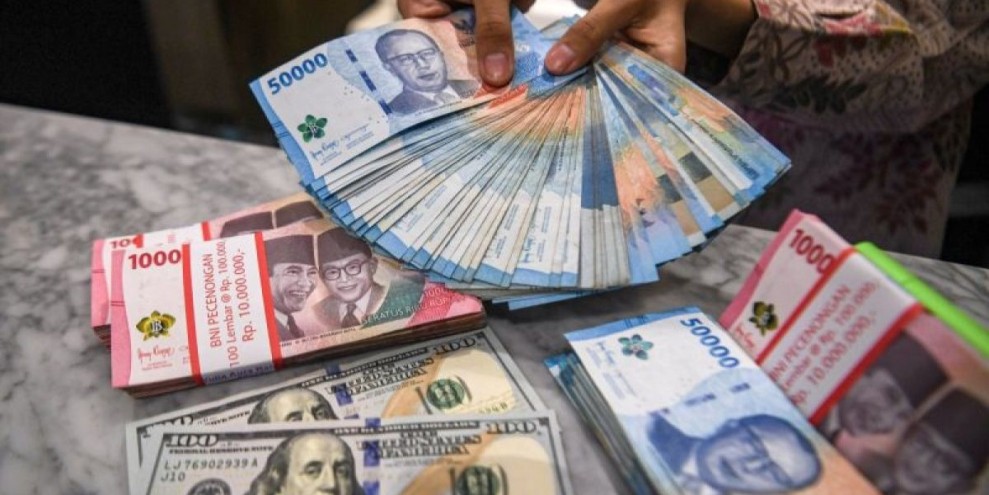Pergerakan Rupiah Selasa Pagi Naik Tipis Tembus Rp16.987 per Dolar