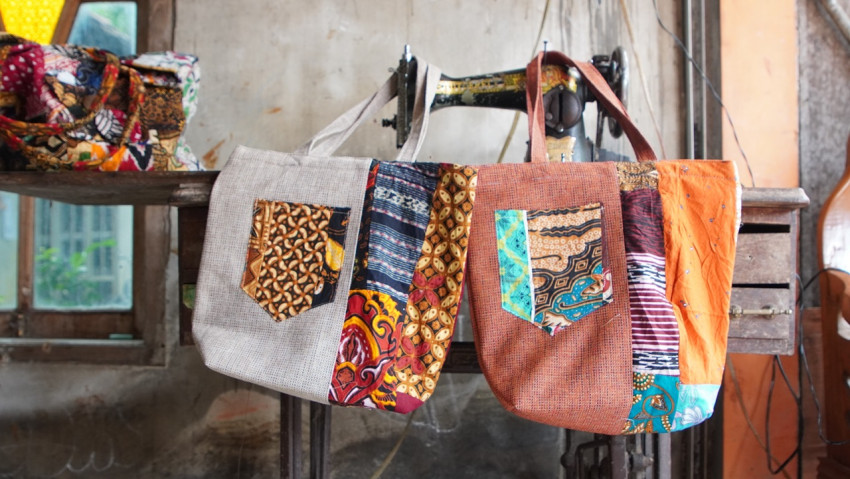 Produk Fashion Batik Sukoreno Raih Pasar Jerman